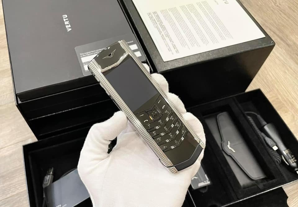 Vertu Signature S