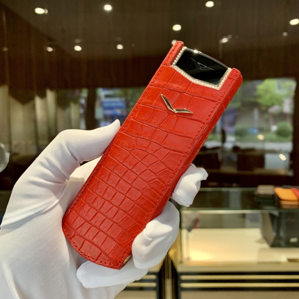 Bao da  Vertu Signature S màu đỏ không lắp Logo vàng