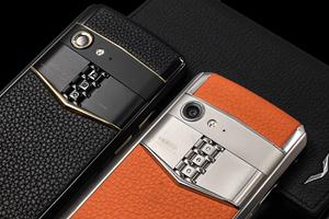 Vertu Aster P được chế tác từ những vật liệu đắt đỏ nào?