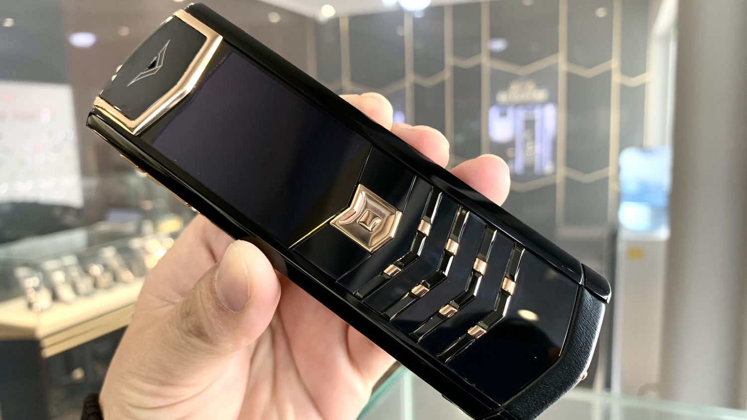 Vertu chính hãng tại Hà Nội – địa chỉ bán vertu “real” uy tín