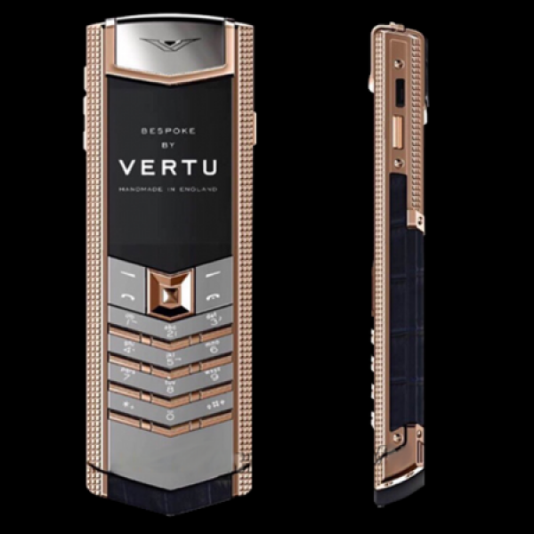 Vertu Signature S Clous de Paris Bespoke